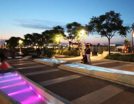 The Twins 1 Luxury Ceccarini - Lungomare Parcheggio Privato Villa Riccione Exterior photo