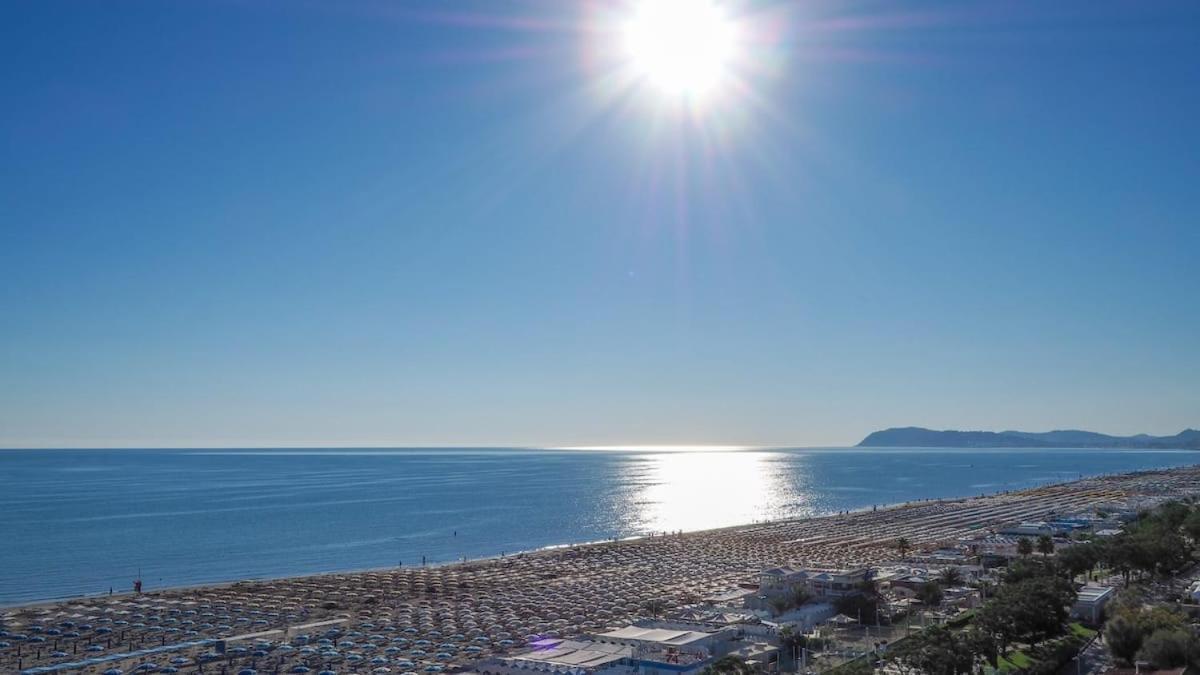 The Twins 1 Luxury Ceccarini - Lungomare Parcheggio Privato Villa